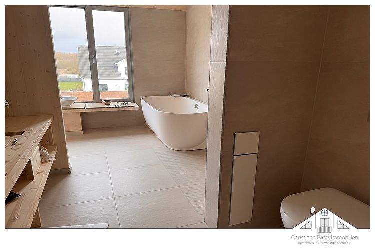 Doppelhaushälfte Wismar Wendorf - 5 Zimmer, 160 m&sup2;, 2.150&euro; | Angebot:25660957