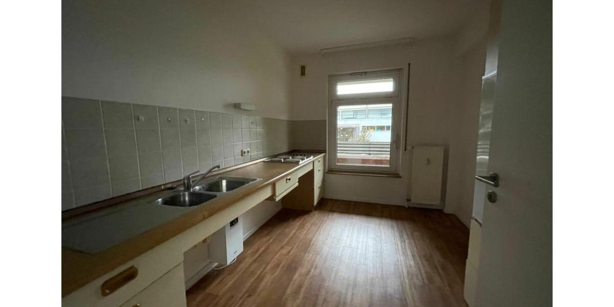 Große 2-Zimmer-Wohnung für Senioren! WBS erforderlich zimmer