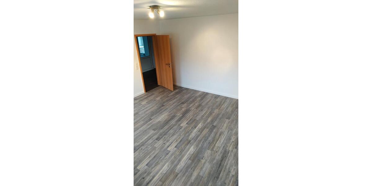 Etagenwohnung Lohne (Oldenburg) - 2 Zimmer, 63 m&sup2;, 630&euro; | Angebot:26277727