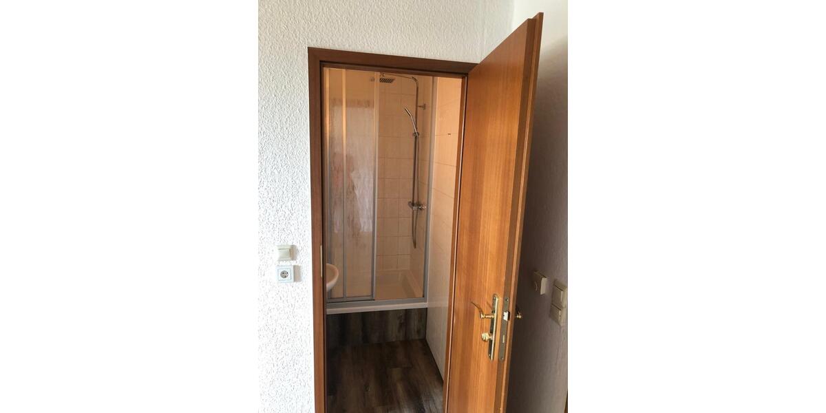 Dachgeschoßwohnung Zehdenick - 2 Zimmer, 42 m&sup2;, 336&euro; | Angebot:25854202