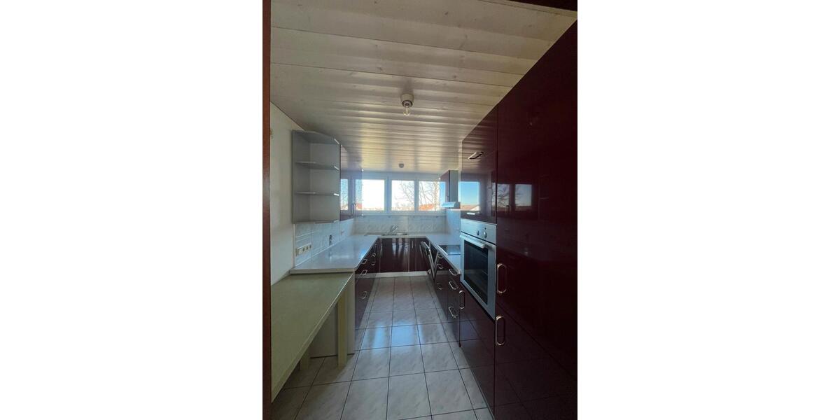 Dachgeschoßwohnung Fellbach Oeffingen - 4 Zimmer, 90 m&sup2;, 1.300&euro; | Angebot:26130840