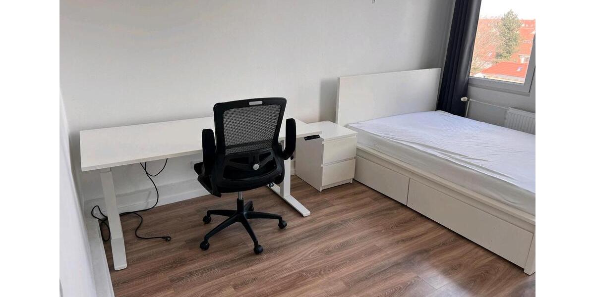 Etagenwohnung Bergisch Gladbach Alt-Frankenforst - 2 Zimmer, 100 m&sup2;, 500&euro; | Angebot:25253034