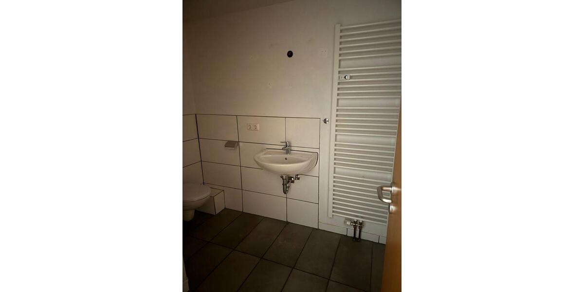 Etagenwohnung Oberschöna - 3 Zimmer, 60 m&sup2;, 400&euro; | Angebot:26488777