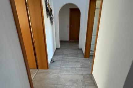 3-Zi.-Whg. in Wasseralfingen – Balkon, Garage, moderne Küche