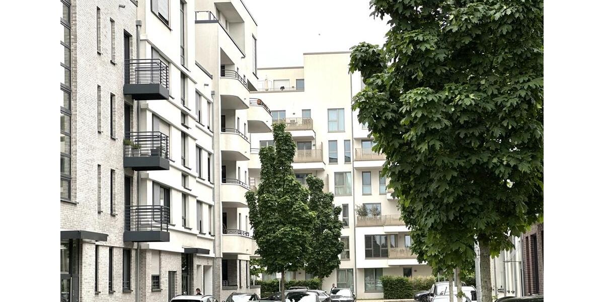 Etagenwohnung Düsseldorf Stadtbezirk 2 - 2 Zimmer, 74 m&sup2;, 1.400&euro; | Angebot:26580206