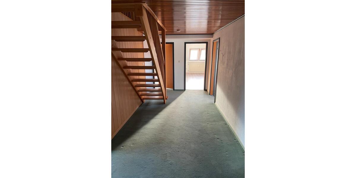 Dachgeschoßwohnung Drochtersen - 5 Zimmer, 110 m&sup2;, 1.400&euro; | Angebot:25992615