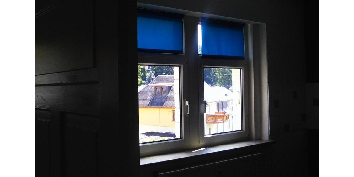 Dachgeschoßwohnung Ellefeld - 3 Zimmer, 72 m&sup2;, 324&euro; | Angebot:26236761