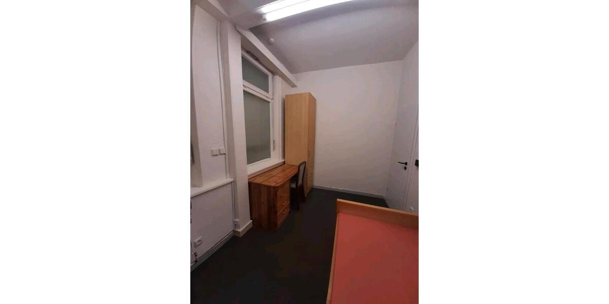 Zimmer in WG Wohnung in Celle, 20 min. bis Hannover, Lüneburg 4 zimmer