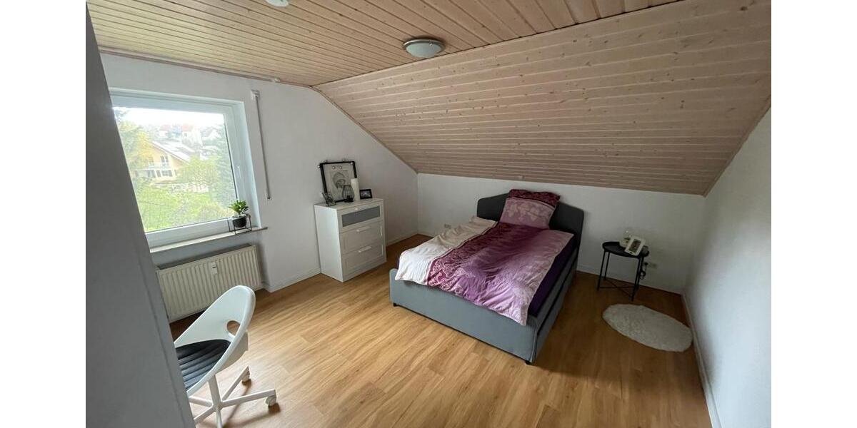 Wohnen auf Zeit Güntersleben - 2 Zimmer, 60 m&sup2;, 120&euro; | Angebot:26254302