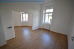 Eine wunderschoene AltbauWohnung in zentraler Stadtlage.