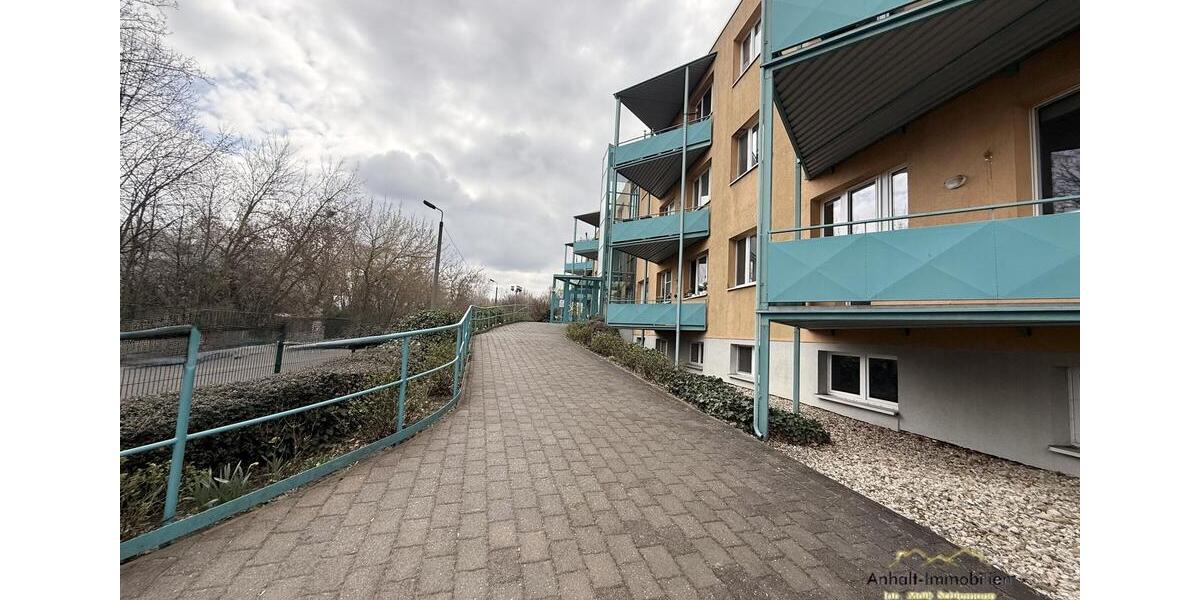 Etagenwohnung Bitterfeld-Wolfen Bitterfeld - 2 Zimmer, 60 m&sup2;, 495&euro; | Angebot:26487349