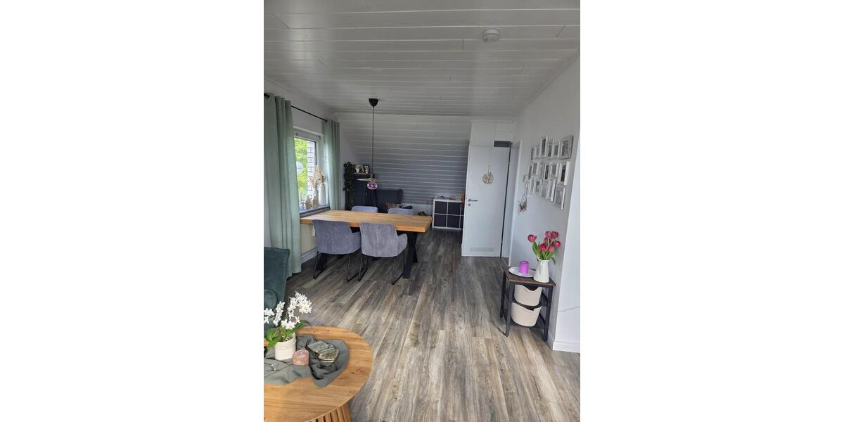 Dachgeschoßwohnung Morsbach - 2 Zimmer, 76 m&sup2;, 625&euro; | Angebot:26639526