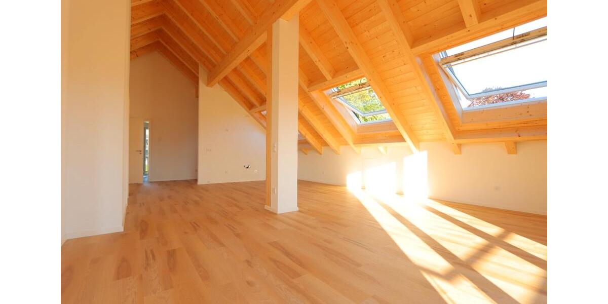 Dachgeschoßwohnung Zwiesel - 3 Zimmer, 85 m&sup2;, 950&euro; | Angebot:26639984