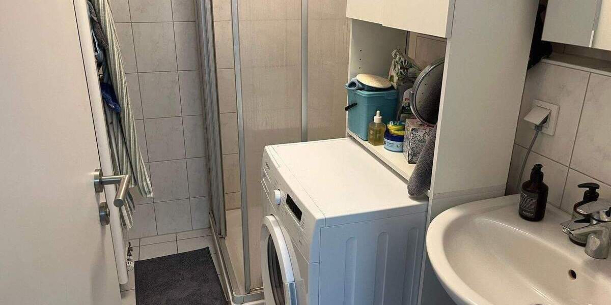 Etagenwohnung Fürth Südstadt - 2 Zimmer, 63 m&sup2;, 700&euro; | Angebot:25107880