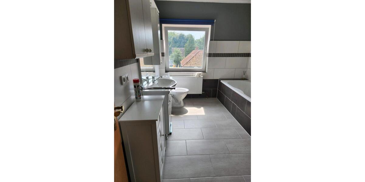 Etagenwohnung Eldingen - 3 Zimmer, 105 m&sup2;, 950&euro; | Angebot:26460044