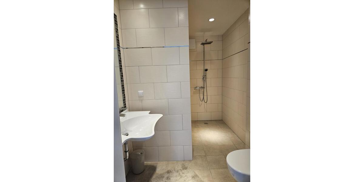 Luxuriöse Penthouse-Wohnung für Ü60 - 3 Zimmer-2 Bäder -180qm 3 zimmer