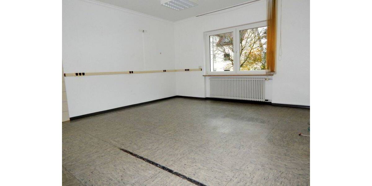 Gewerbeobjekt Losheim am See Losheim - 5 Zimmer, 1.050&euro; | Angebot:26658392