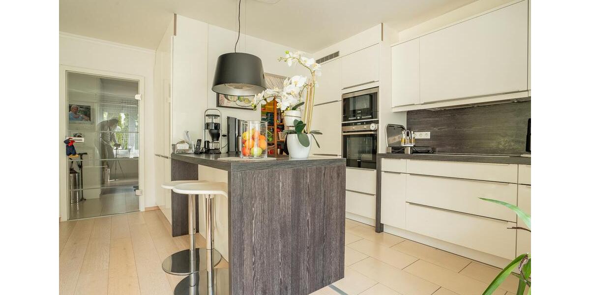 Erdgeschoßwohnung Bad Salzuflen - 3 Zimmer, 129 m&sup2;, 1.300&euro; | Angebot:26679298