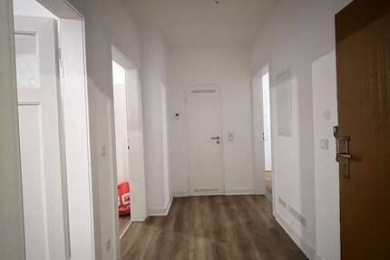 Wohnung zum Mieten in Wiesbaden 988 € 76 m² 3 zimmer