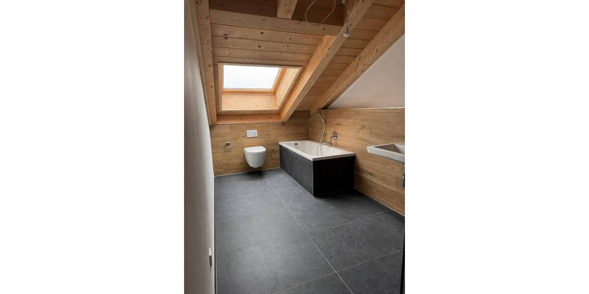 Etagenwohnung Garmisch-Partenkirchen Partenkirchen - 2 Zimmer, 71 m&sup2;, 1.440&euro; | Angebot:25801972