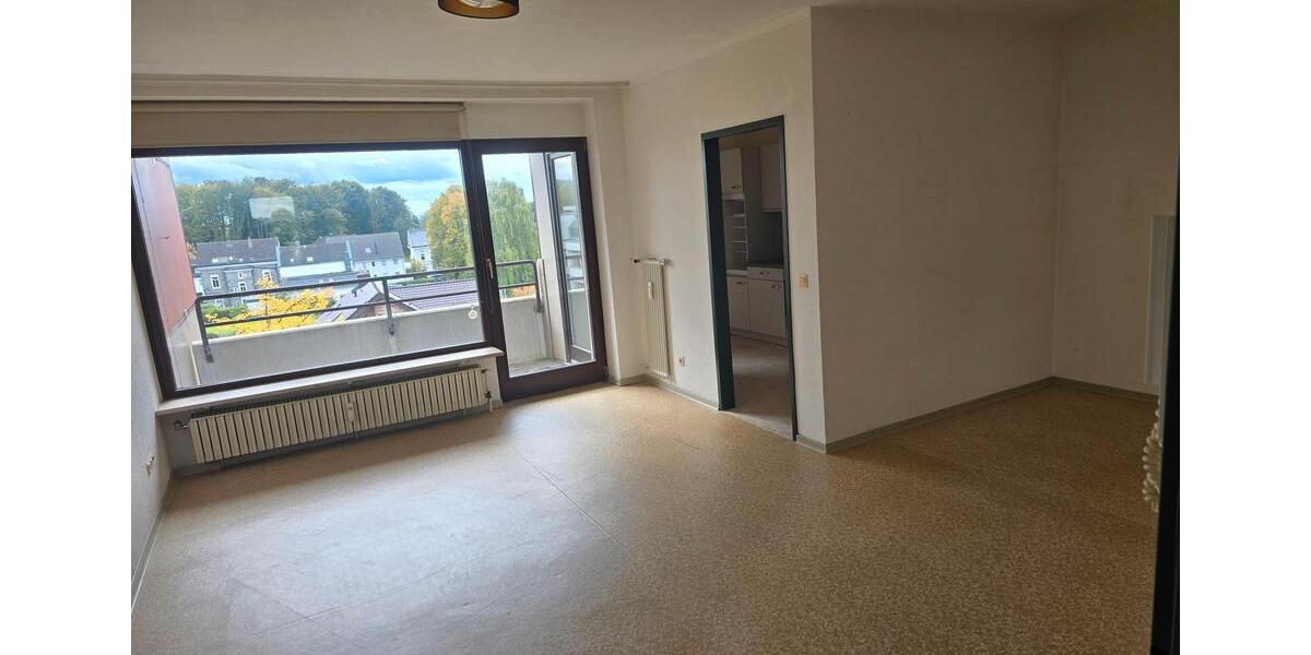 Erdgeschoßwohnung Solingen Wald - 3 Zimmer, 73 m&sup2;, 435&euro; | Angebot:25880786