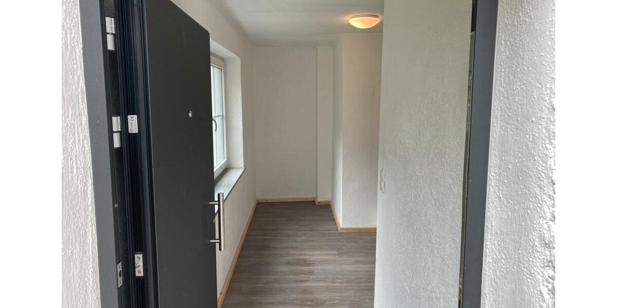 Einfamilienhaus Tittling - 5.5 Zimmer, 164 m&sup2;, 1.300&euro; | Angebot:24820200