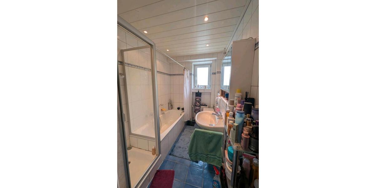 Etagenwohnung Remscheid - 2 Zimmer, 74 m&sup2;, 620&euro; | Angebot:26617944