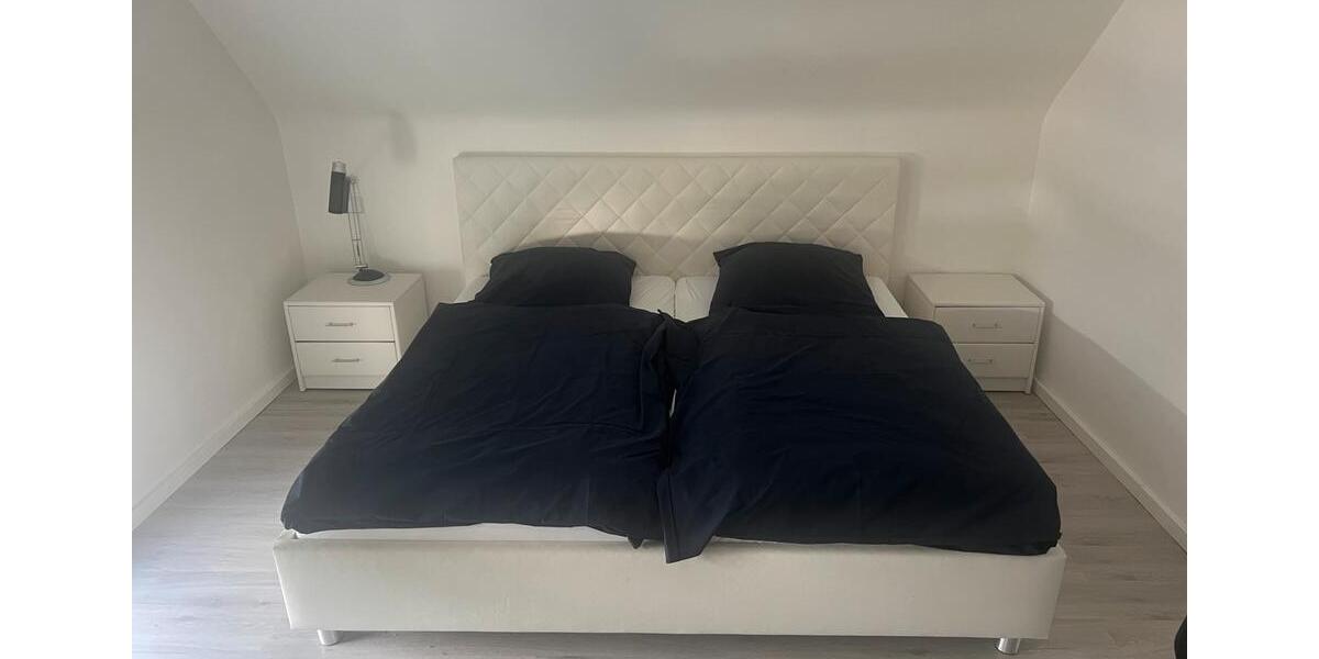 Wohnen auf Zeit Düsseldorf Stadtbezirk 5 - 4 Zimmer, 110 m&sup2;, 1.990&euro; | Angebot:24743870