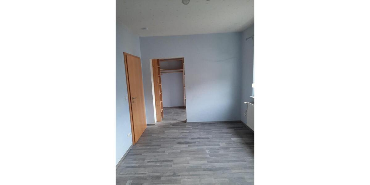 Etagenwohnung Ortenberg - 3 Zimmer, 115 m&sup2;, 950&euro; | Angebot:25903909