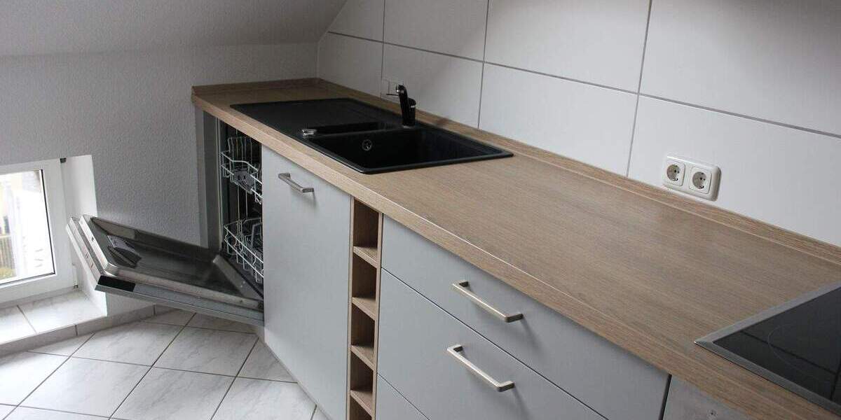 Etagenwohnung Weißenfels - 4 Zimmer, 104 m&sup2;, 675&euro; | Angebot:24834265