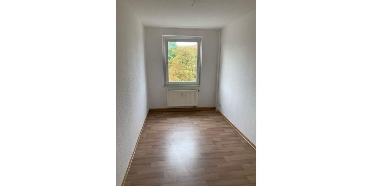 Etagenwohnung Bitterfeld-Wolfen Wolfen - 3 Zimmer, 58 m&sup2;, 380&euro; | Angebot:25706265
