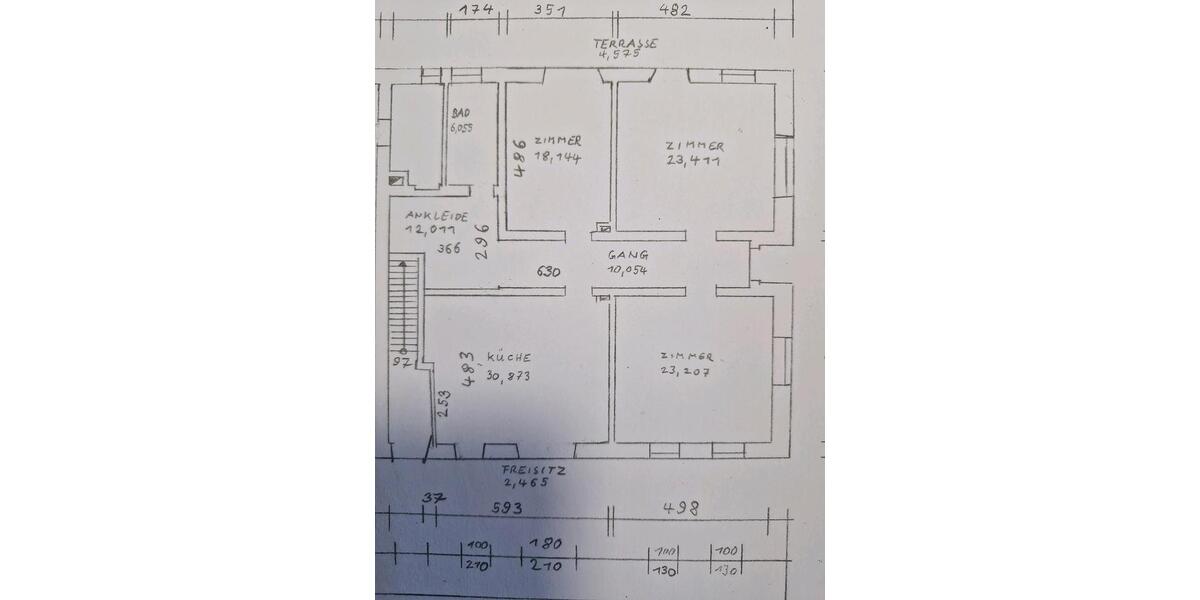 Erdgeschoßwohnung Gangkofen - 3 Zimmer, 131 m&sup2;, 850&euro; | Angebot:26038541