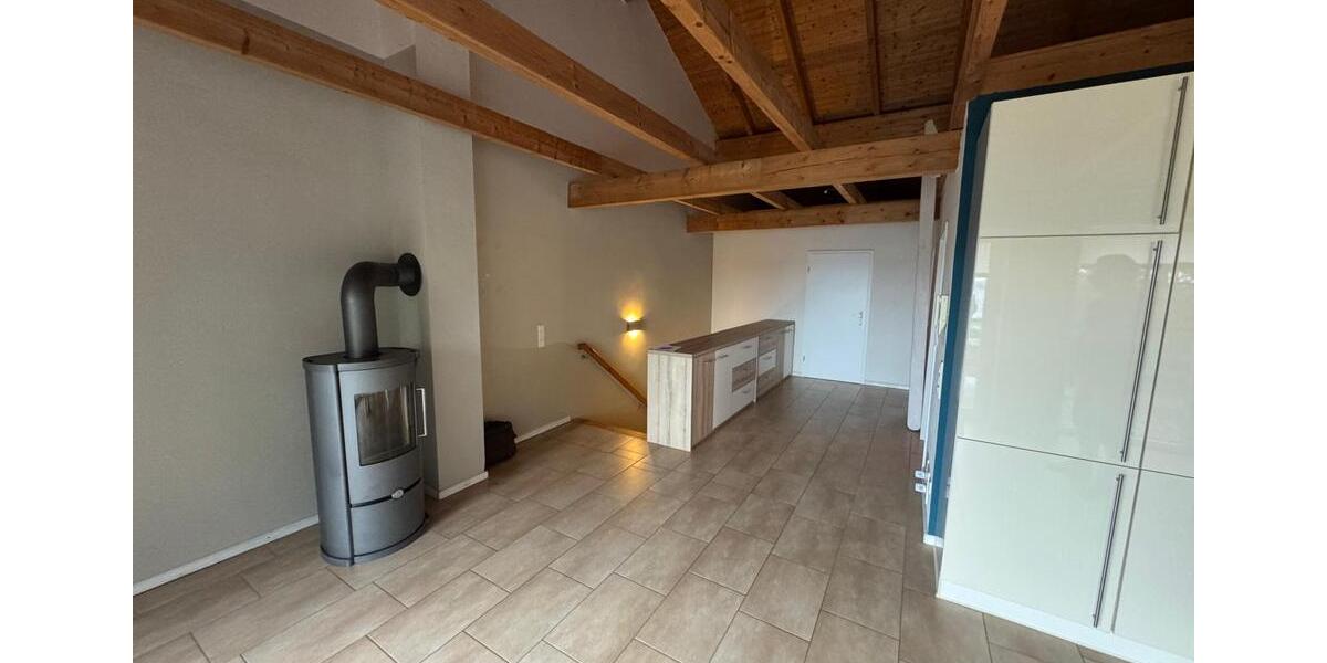 Etagenwohnung Stapel - 3 Zimmer, 100 m&sup2;, 950&euro; | Angebot:26342016