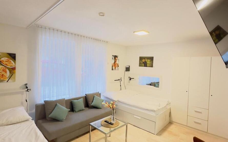 1-Zimmerwohnung mit Wlan, TV, Küchenzeile, DuscheWc zimmer