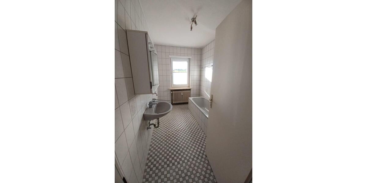 Etagenwohnung Hauneck - 2 Zimmer, 104 m&sup2;, 676&euro; | Angebot:26447849