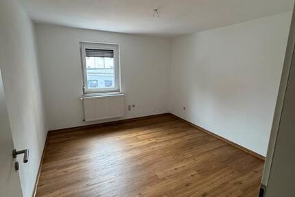 Gewerbeobjekt Weiden in der Oberpfalz - 250&euro; | Angebot:25904563