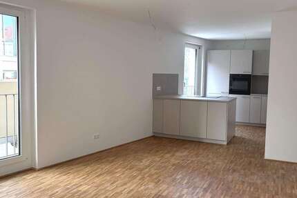 Wohnung Leonberg - 3 Zimmer, 86 m&sup2;, 1.603&euro; | Angebot:25193793