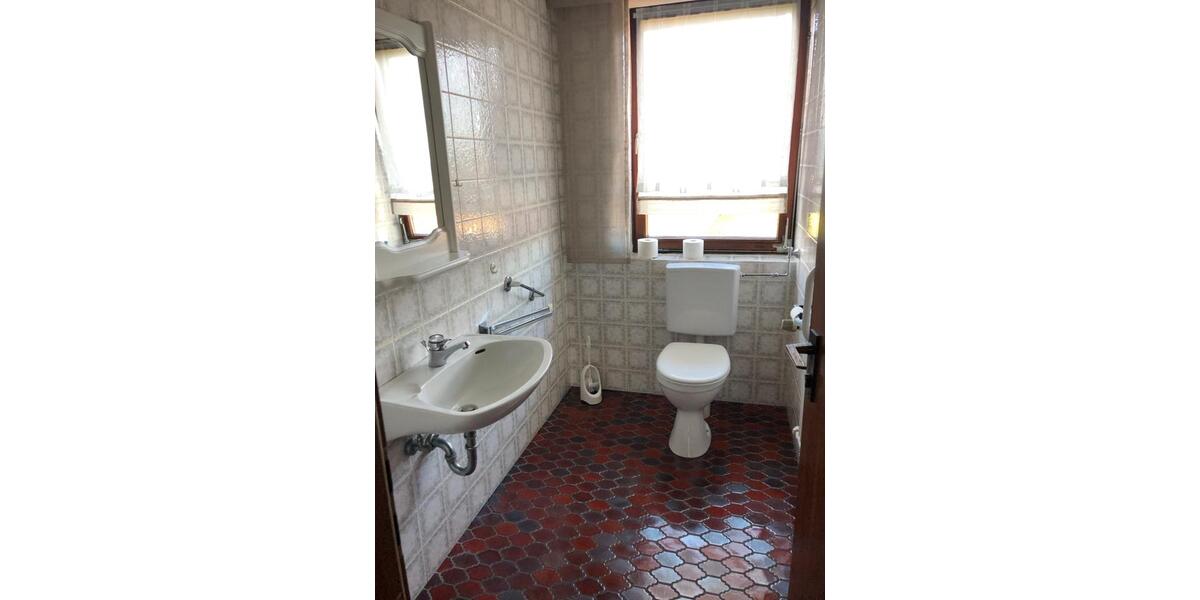 Etagenwohnung Aichhalden - 3 Zimmer, 190 m&sup2;, 1.200&euro; | Angebot:24708298