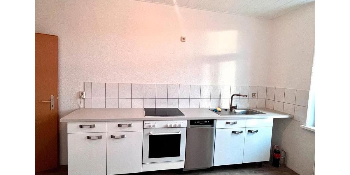 Hochparterre Zeitz - 3 Zimmer, 70 m&sup2;, 420&euro; | Angebot:26293101