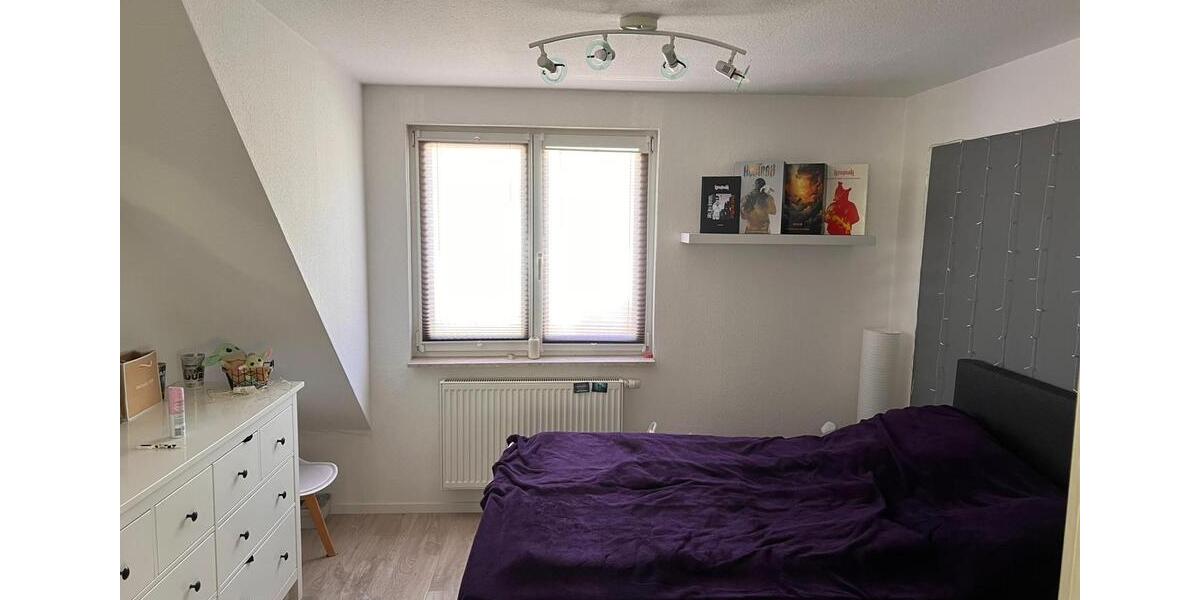 Dachgeschoßwohnung Einbeck - 2.5 Zimmer, 50 m&sup2;, 500&euro; | Angebot:26603475