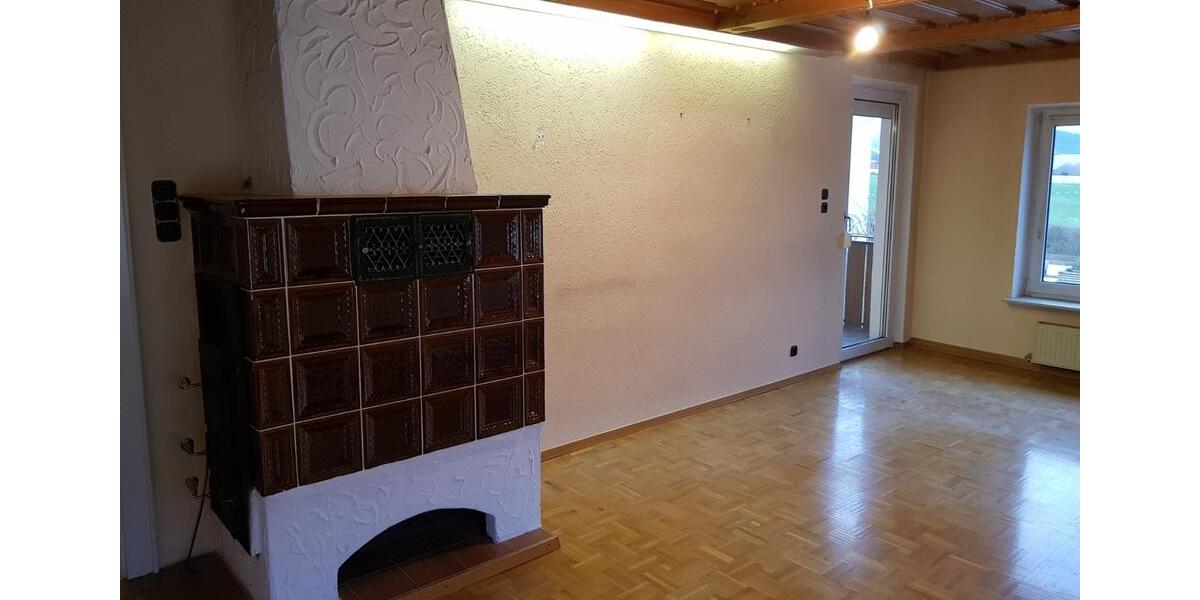 Etagenwohnung Cham - 4 Zimmer, 90 m&sup2;, 550&euro; | Angebot:24362980