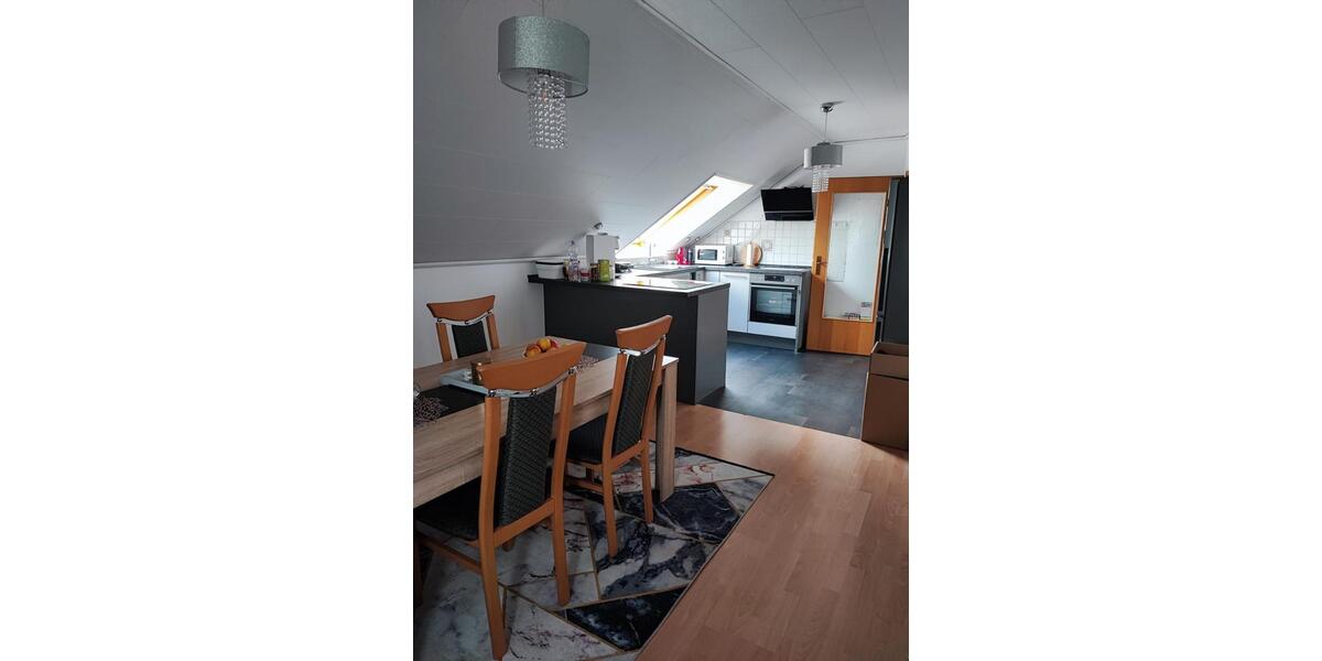 Dachgeschoßwohnung Deiningen - 3.5 Zimmer, 75 m&sup2;, 560&euro; | Angebot:26126815