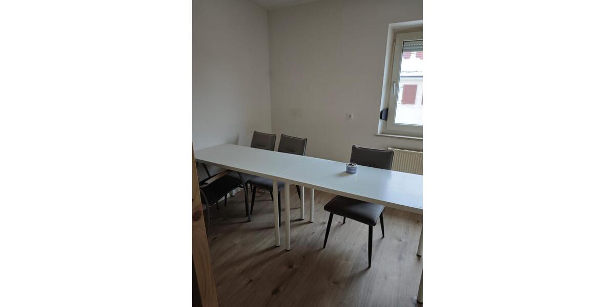Etagenwohnung Schwabach - 4 Zimmer, 100 m&sup2;, 2.000&euro; | Angebot:24659457