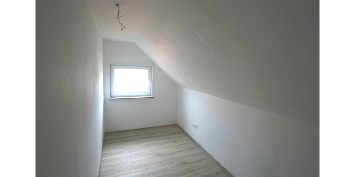 Etagenwohnung Upgant-Schott Schott - 4 Zimmer, 86 m&sup2;, 670&euro; | Angebot:25057927