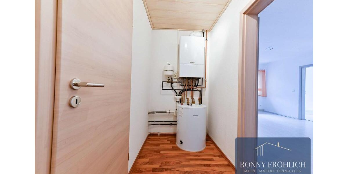 XL 5-Raum-Wohnung in Lauter-Bernsbach mit Einbauküche und viel Platz zu Mieten 5 zimmer