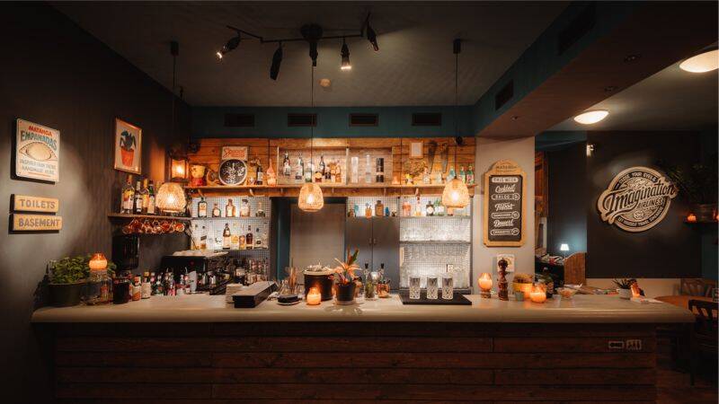 Restaurant mit Bar & Eventfläche in Top-Lage Am Comeniusplatz