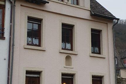 Haus Müden (Mosel) - 5 Zimmer, 146 m&sup2;, 1.150&euro; | Angebot:26497288
