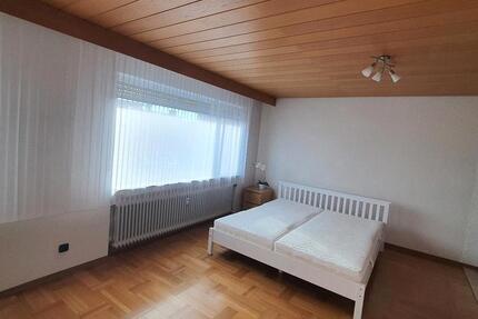 Wohnen auf Zeit Böblingen - 3 Zimmer, 91 m&sup2;, 490&euro; | Angebot:26660815