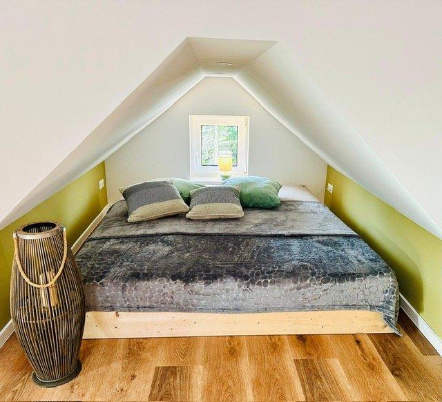 Dachgeschoßwohnung Schneeberg - 2 Zimmer, 60 m&sup2;, 670&euro; | Angebot:26381419
