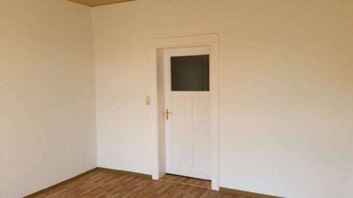 Etagenwohnung Köthen (Anhalt) Köthen - 2 Zimmer, 61 m&sup2;, 330&euro; | Angebot:25666894